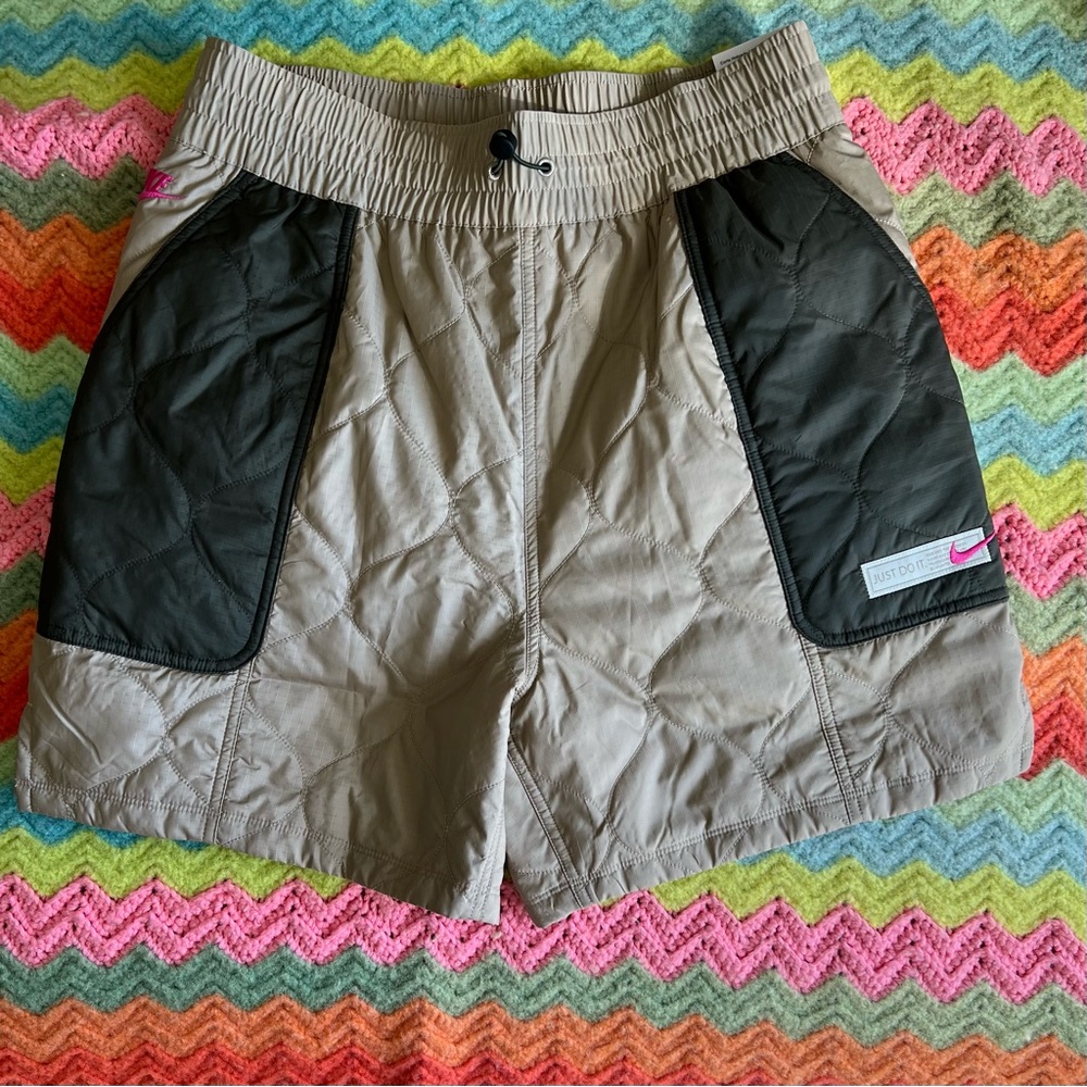 Nike Just Do It Sportswear Womens Quilted Short